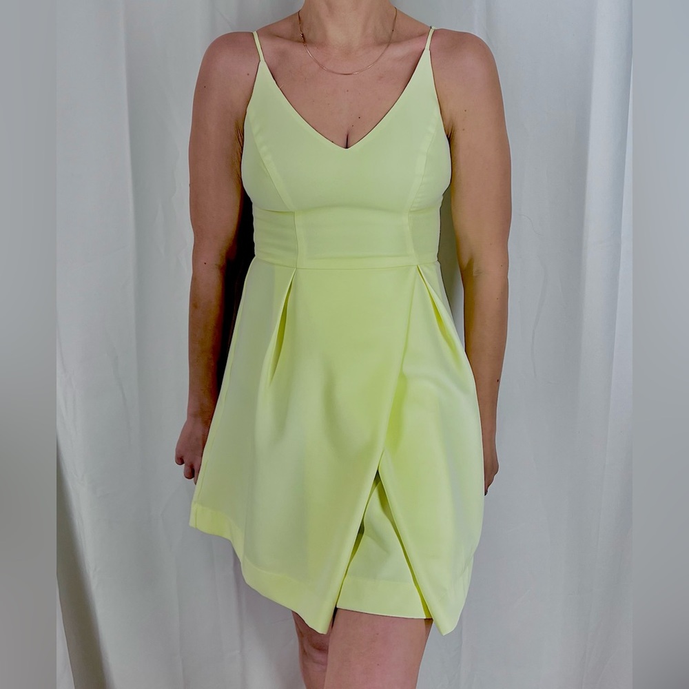 GB light yellow women’s mini dress sleeveless